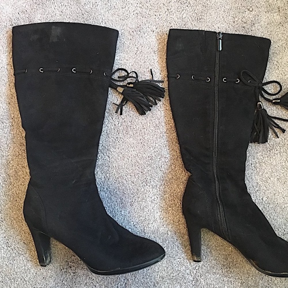IMPO STRETCH BLACK SUEDE TASSLED HEELS BOOTS 7.5 M